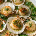 Garlic Butter Scallops with Fresh Parsley Garlic Butter Scallops with Fresh Parsleyjl